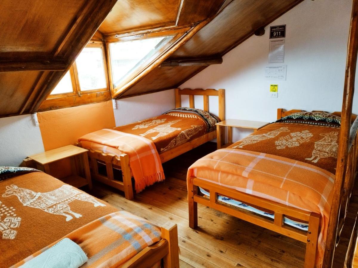 Hostal Taita Cristobal Isinlivi Exteriör bild