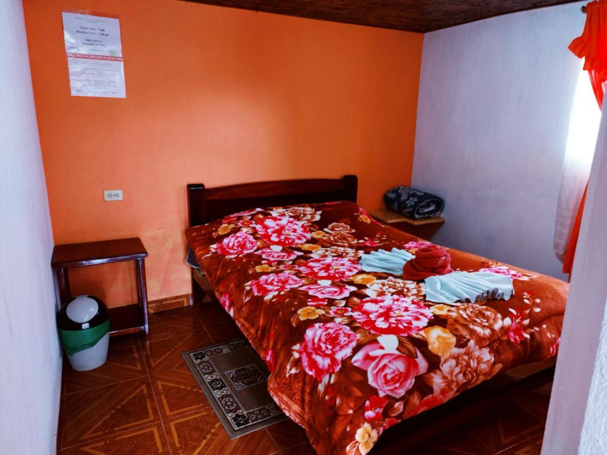 Hostal Taita Cristobal Isinlivi Exteriör bild